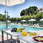 Апартаменты The Pendik *